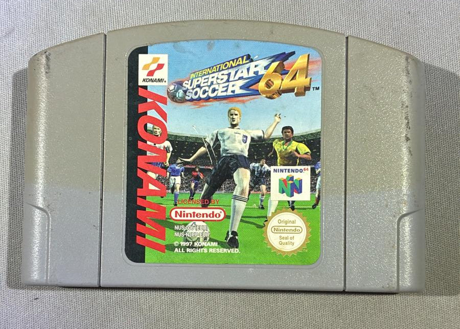 internacional superstar soccer 64 (Nintendo 64)